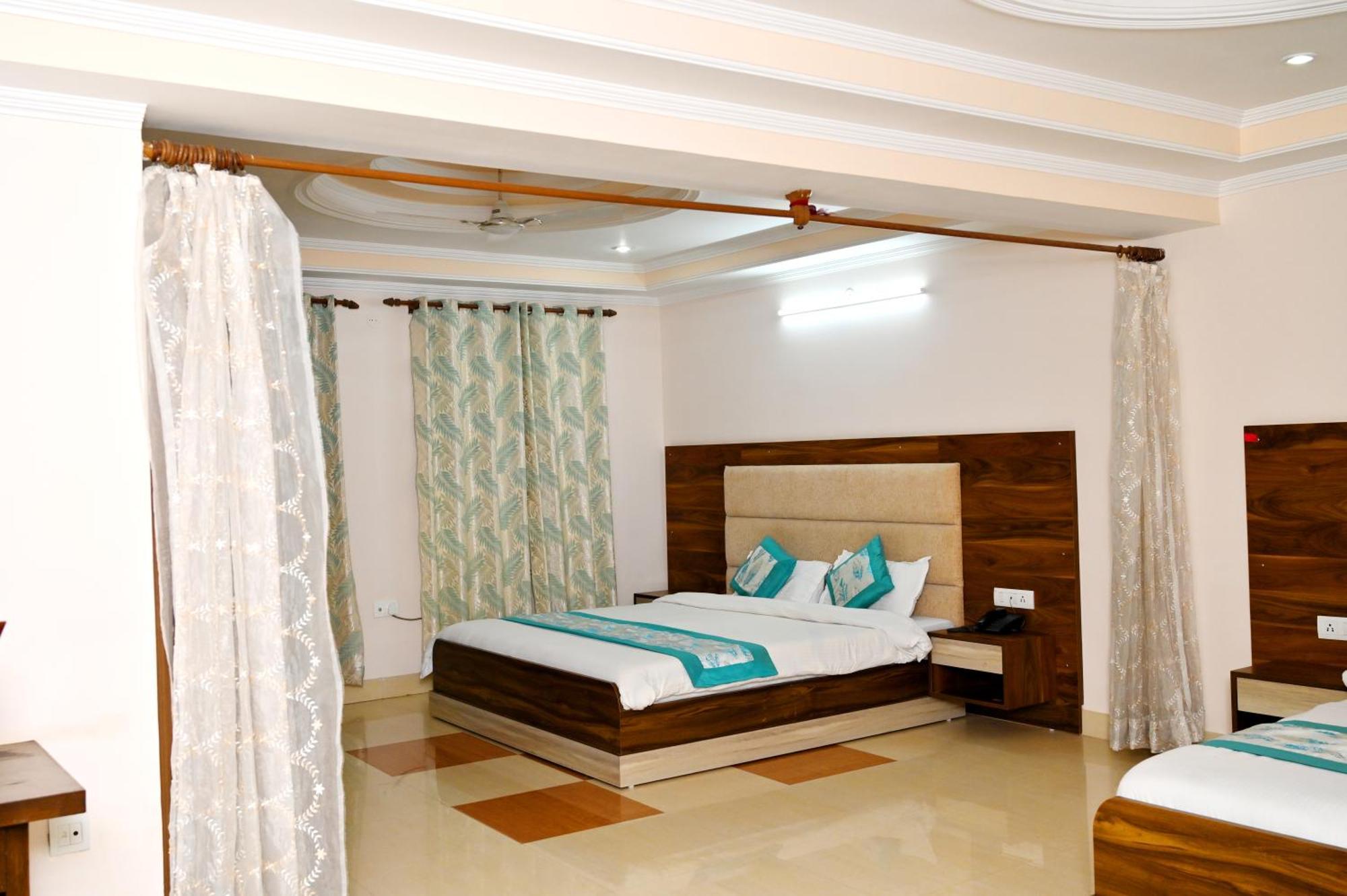 Hotel Prasanna Inn Rishīkesh 외부 사진