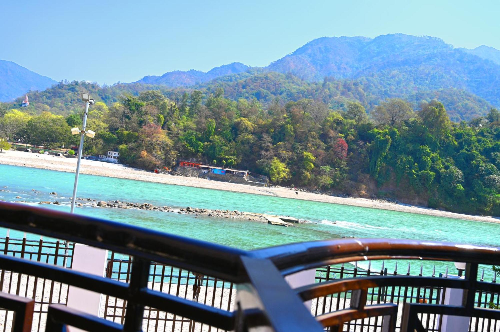 Hotel Prasanna Inn Rishīkesh 외부 사진