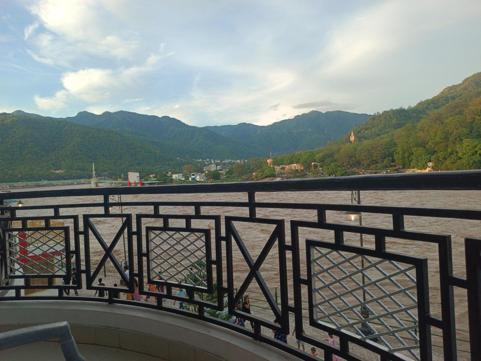 Hotel Prasanna Inn Rishīkesh 외부 사진