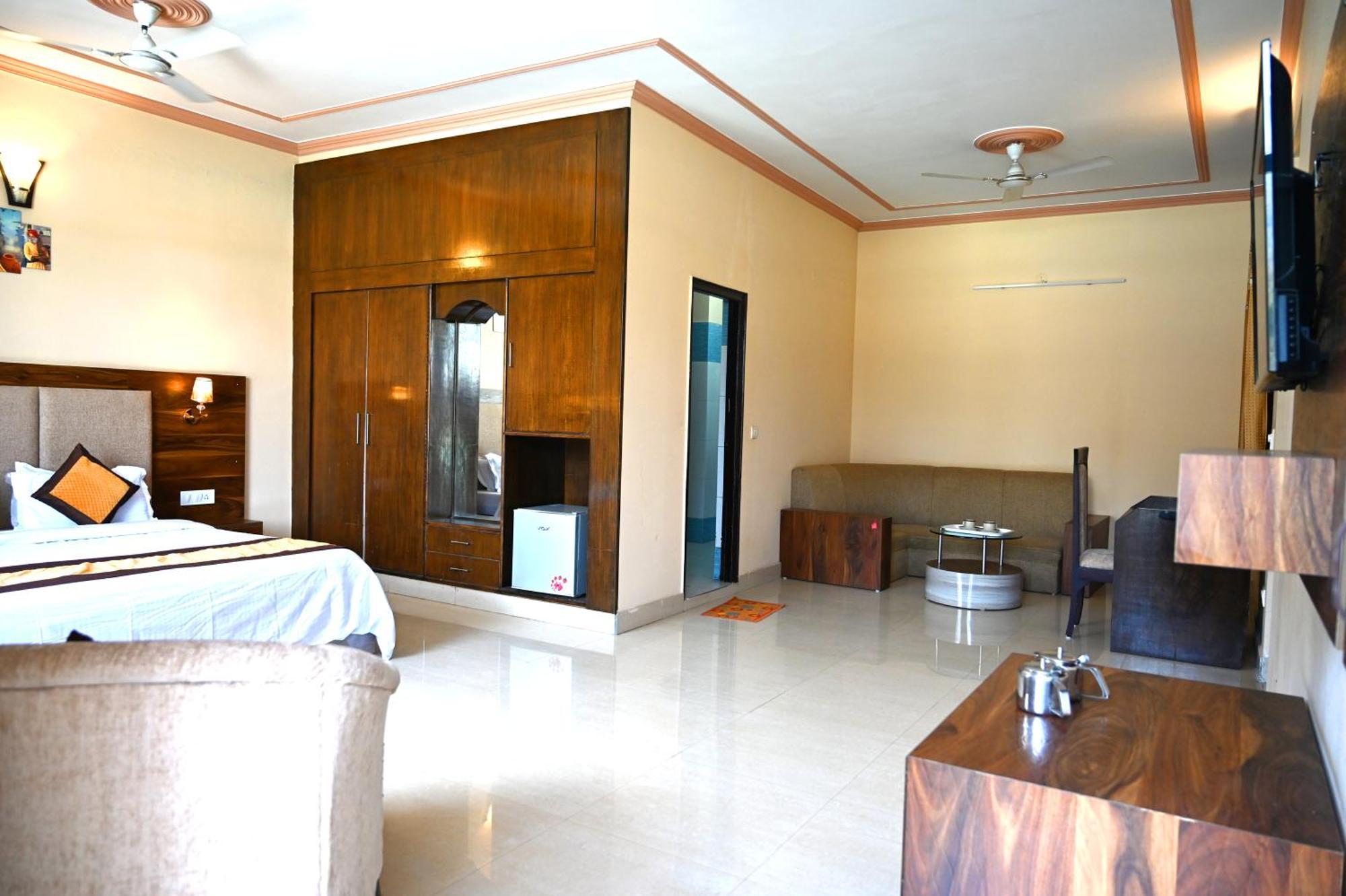Hotel Prasanna Inn Rishīkesh 외부 사진
